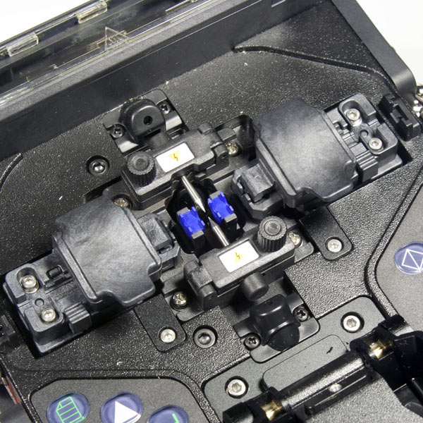 KIWI-6100v2 : Оптический сварочный аппарат